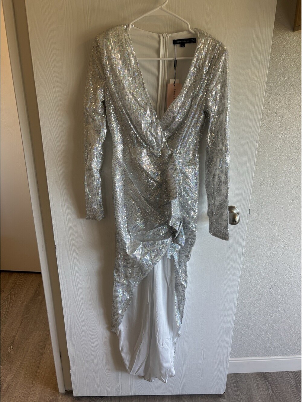 NWT Pretty Darling Silver Sequin Wrap Long Sleeve Maxi Dress White Size 2 - Picture 2 of 8